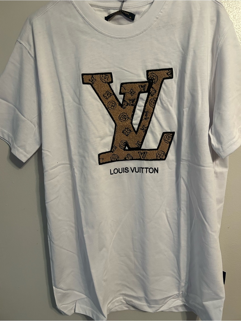 Louis Vuitton White T-Shirt with Tan Monogram LV Patch